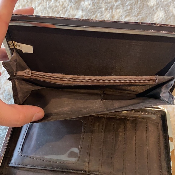 Wallet - Picture 4 of 6